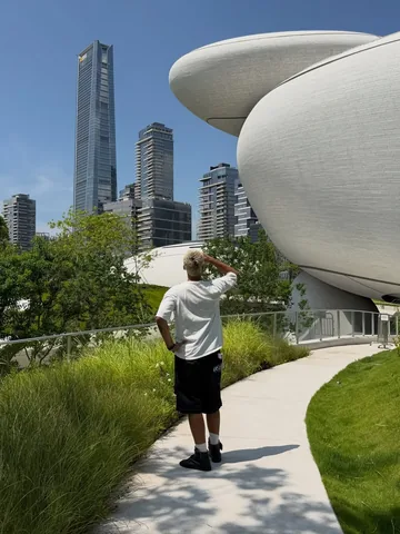canoopsy Instagram post about Shenzhen travel