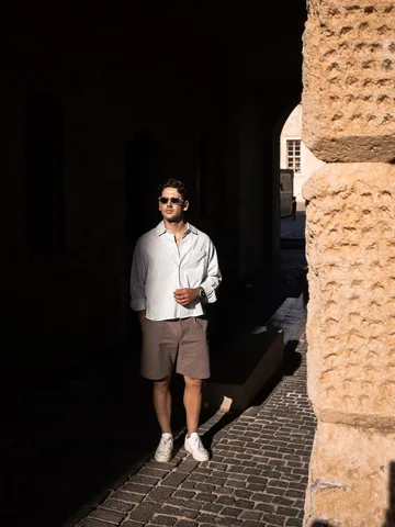 cantimagineit Instagram post about Crete travel style