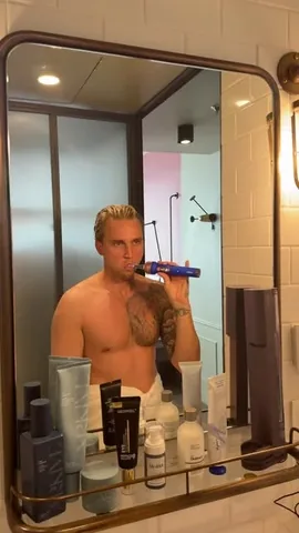 carlcunard Instagram post about Electric toothbrush