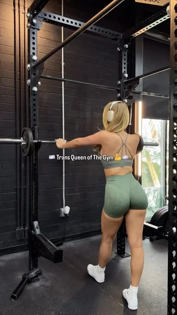 carmen_carrera Instagram post about Transgender fitness and body image