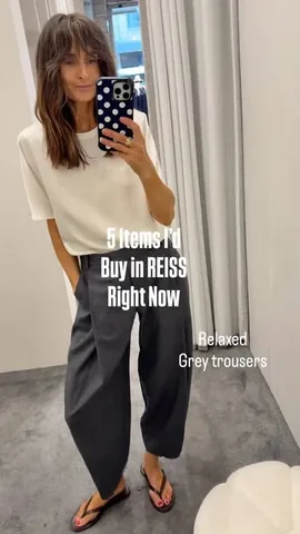 carolinesstylehacks Instagram post about Autumn fashion review