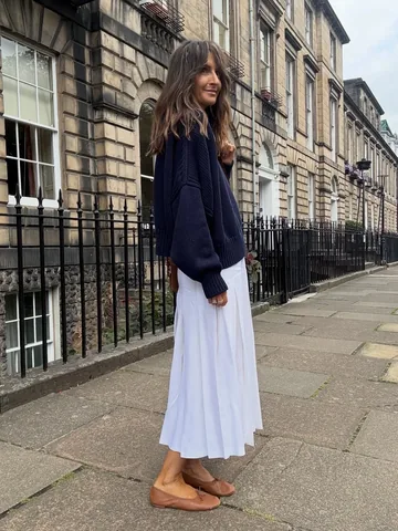 carolinesstylehacks Instagram post about Edinburgh day out