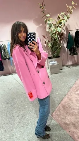 carolinesstylehacks Instagram post about Fashion styling