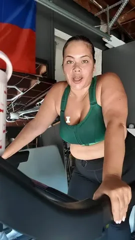 catieli Instagram post about Half marathon training