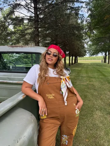 catieli Instagram post about Brand farm experience