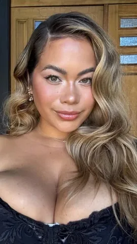 catieli Instagram post about Dolly Parton inspired fashion