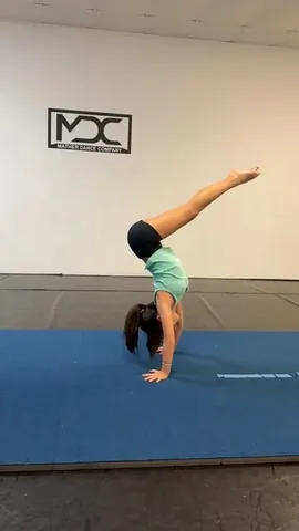 chachashen1 Instagram post about Acrobatic gymnastics