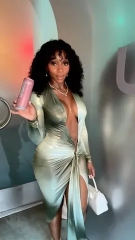 chaneldelisser Instagram post about Event fashion
