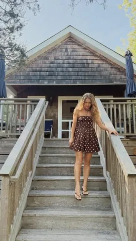 chantellepaige Instagram post about Date night fashion