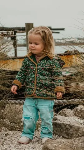 chelsealeighdamon Instagram post about Toddler first haircut