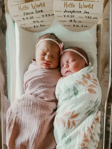 chelsealeighdamon Instagram post about Birth announcement
