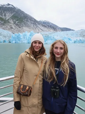 chloelukasiak Instagram post about Glacier sightseeing
