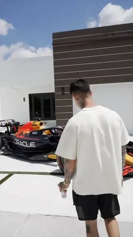 chrisheria Instagram post about Red Bull delivery