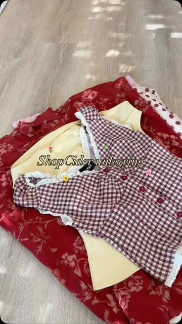 cindyjeanettex Instagram post about Spring fashion unboxing
