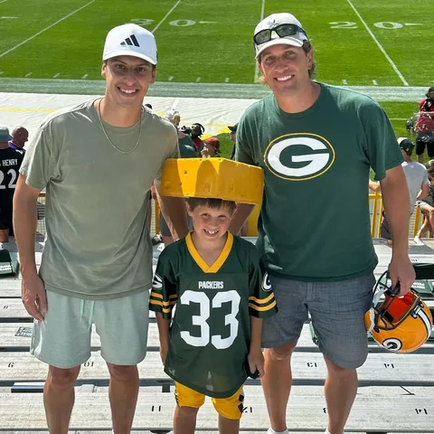 cizzorz Instagram post about American football fandom