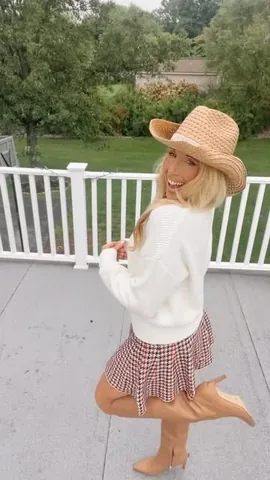 ck1morris122 Instagram post about Fall sweater outfit