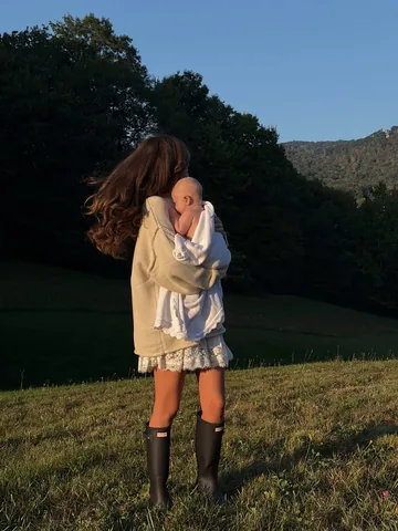cmcoving Instagram post about Mountain getaway