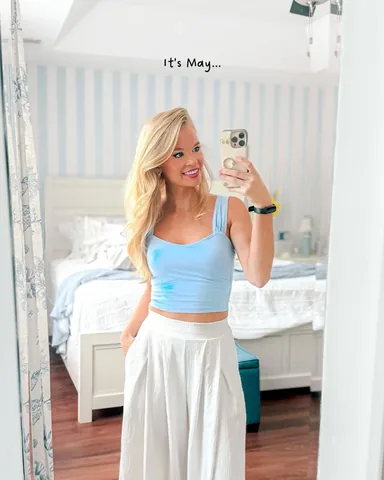 coastal_blonde Instagram post about Charleston summer lifestyle