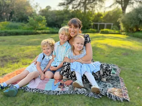 colleen Instagram post about Family holiday photos