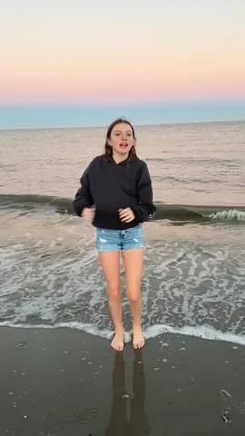 courtneyfaith1313 Instagram post about Beach modeling