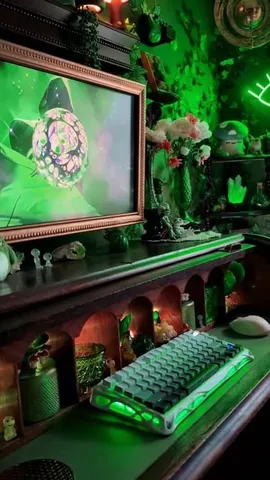 cozy.goblin.gaming Instagram post about Mechanical keyboard review