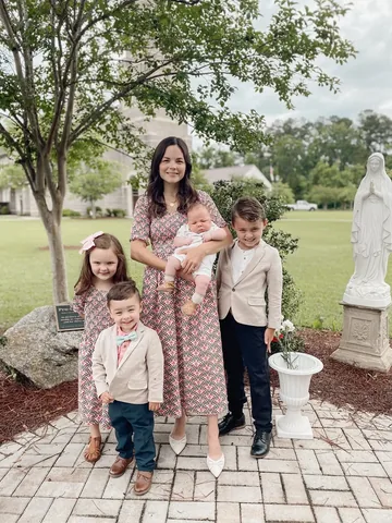 cradlecatholicmom Instagram post about Motherhood and Marian devotion