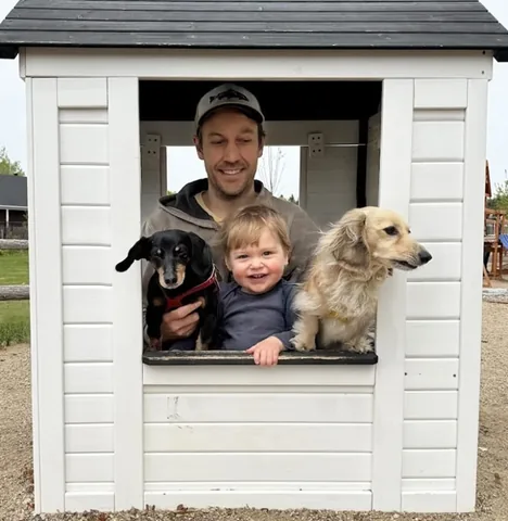 crusoe_dachshund Instagram post about Father’s Day