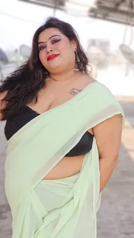 curvy_jaanvi_official Instagram post about Saree fashion