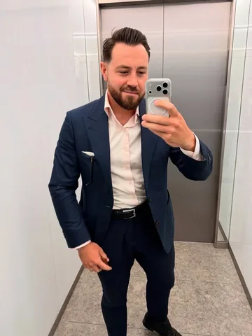 dailytouchofclass Instagram post about Work travel