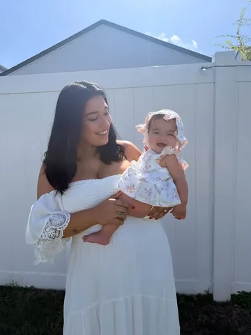 danaalexa_ Instagram post about Motherhood transition