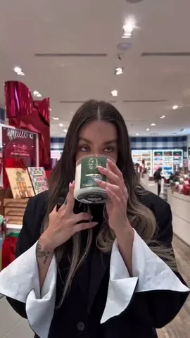 danapaolal Instagram post about Velas aromáticas