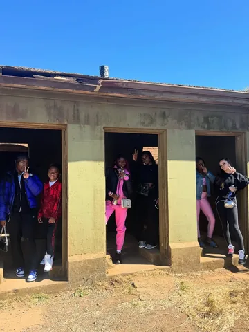 dancing_divaaaa Instagram post about Graduation celebration