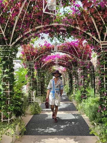 dapper_rav Instagram post about Capri travel