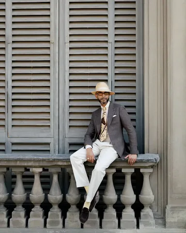 dapper_rav Instagram post about Summer tailoring
