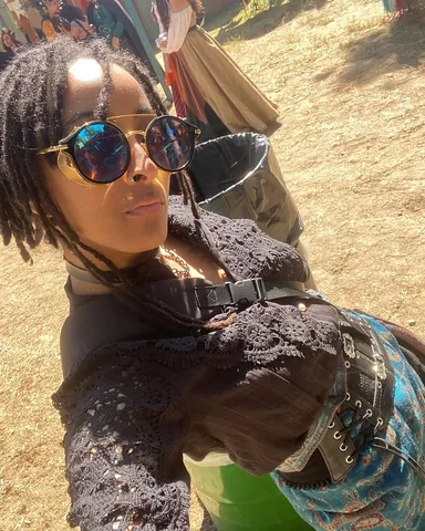 darkshichi Instagram post about Renaissance faire outing