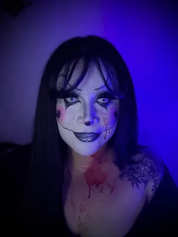 deafmuamimi Instagram post about Halloween makeup