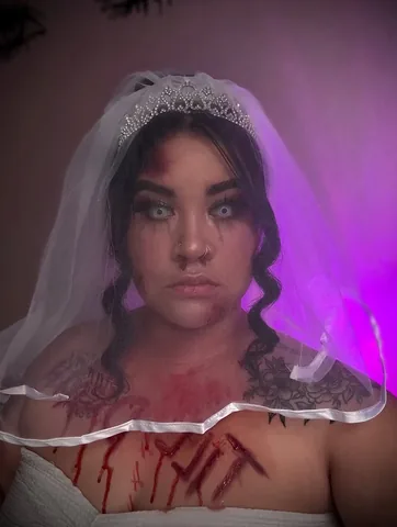 deafmuamimi Instagram post about Halloween makeup