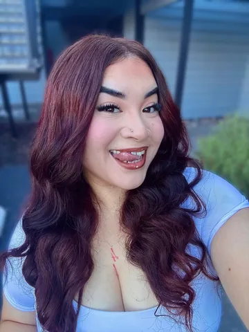 deafmuamimi Instagram post about Lashes