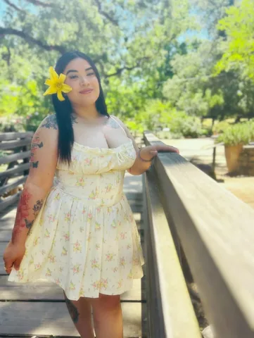deafmuamimi Instagram post about Birthday photoshoot