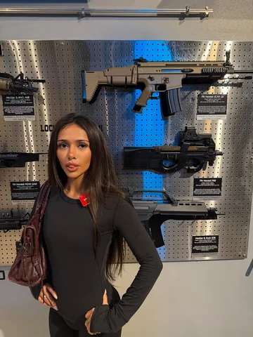 demisux Instagram post about Firearms experience