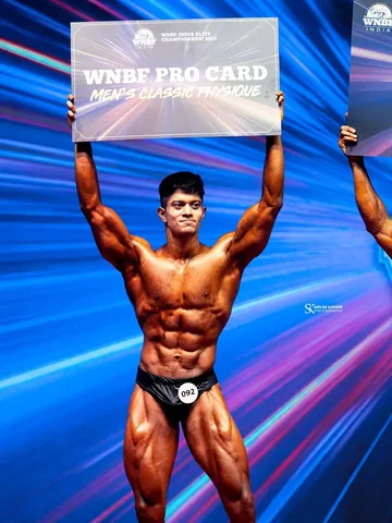 deonddddd Instagram post about WNBF Pro Card announcement