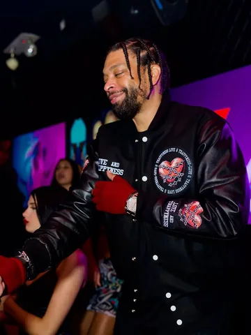 deraydavis Instagram post about Music collaboration