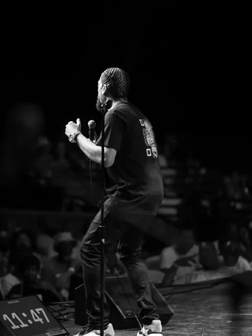 deraydavis Instagram post about Live comedy events
