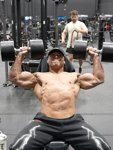 devinbernardo Instagram post about Shoulder training
