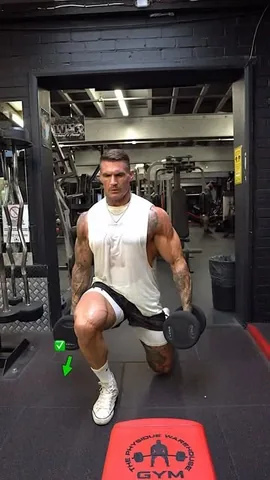 dickersonross Instagram post about Leg training