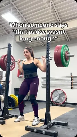djessicabuettner Instagram post about Pause squat training