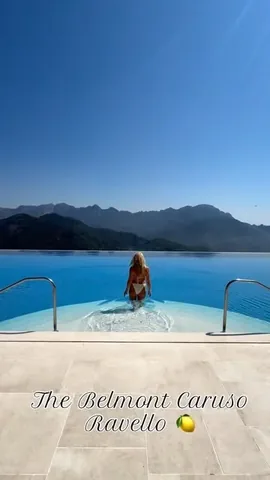 downtownchicmoms Instagram post about Amalfi Coast travel