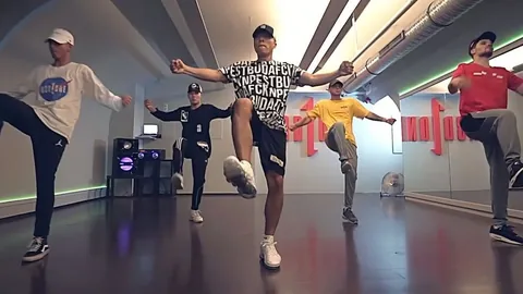 dukiofficial_ Instagram post about Dance performance
