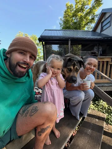 eamonandbec Instagram post about Family life during renovation
