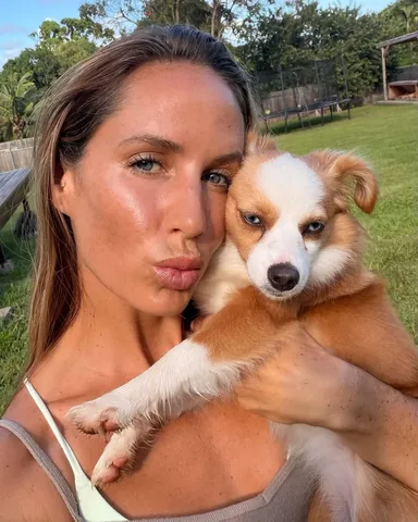 earthyandy Instagram post about Facial and laser skincare treatment